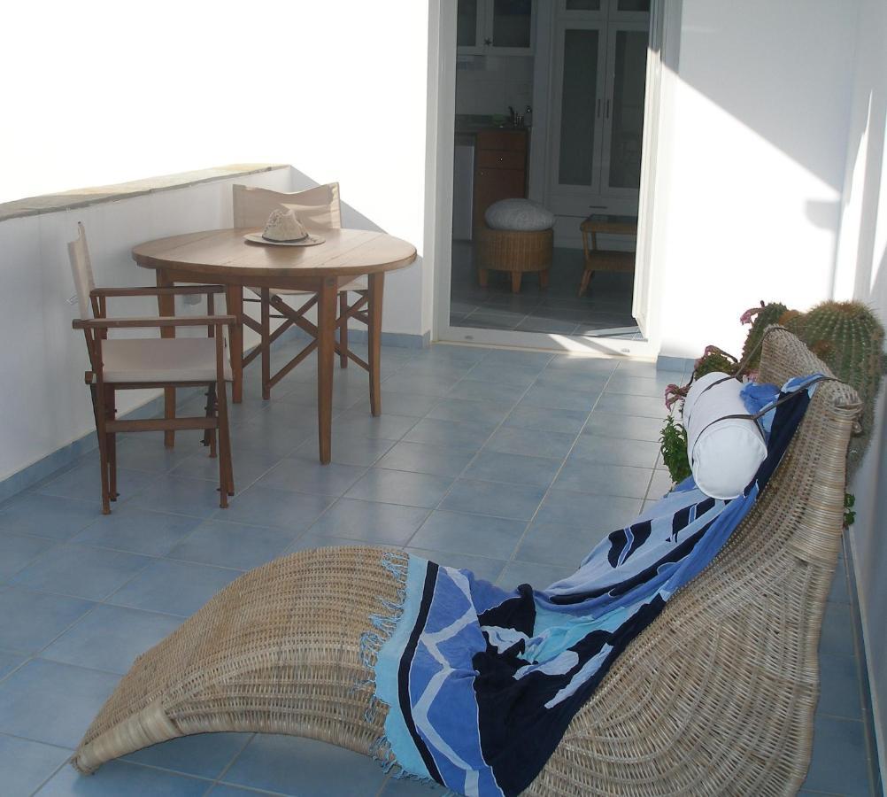 Inaxos Studios, Viewing Apollo Temple. Naxos City Eksteriør billede